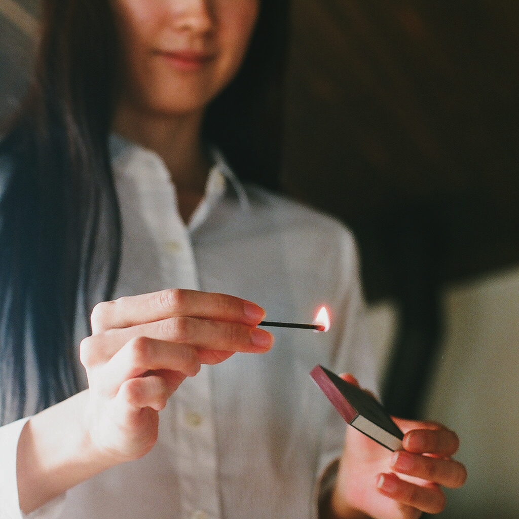 Hibi - Box of 8 Incense Matches