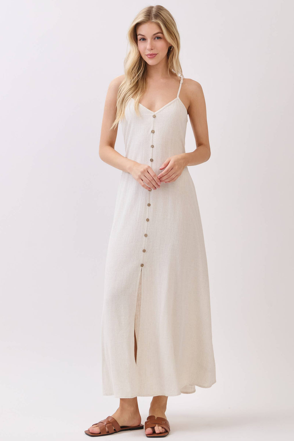 FLOWY DRESS/BUTTONED TRIM AND SLIT