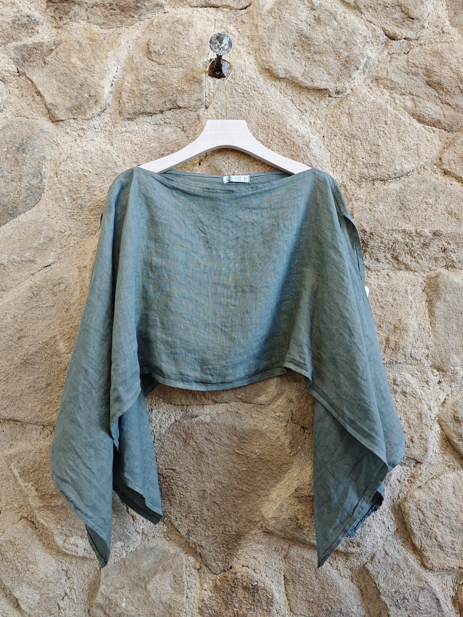 Linen Blouse w/long sleeves