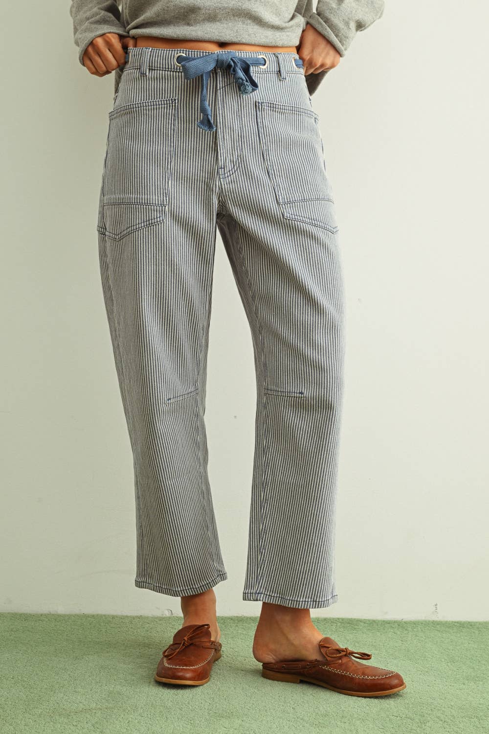 STRIPED BARREL PANTS with BELT