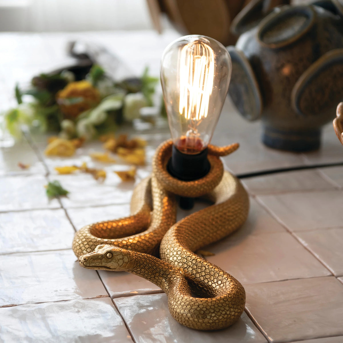 Gold resin snake lamp with inline switch – view 2