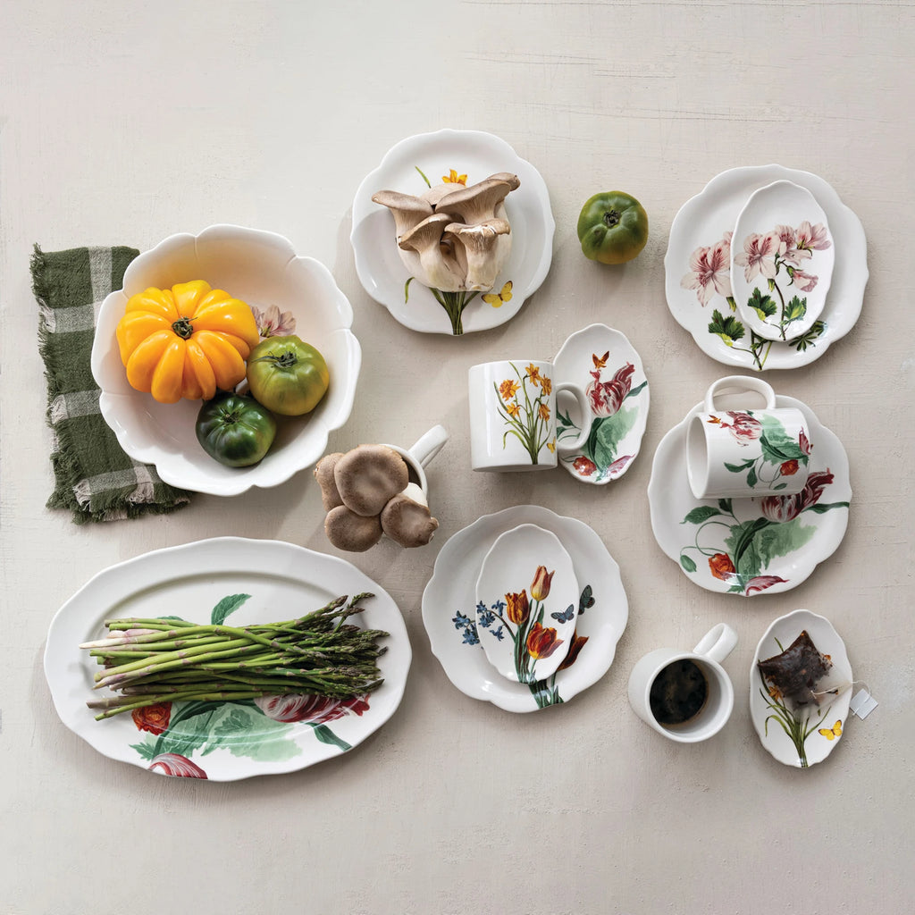 Scalloped stoneware oval plate with painted flowers – view 3
