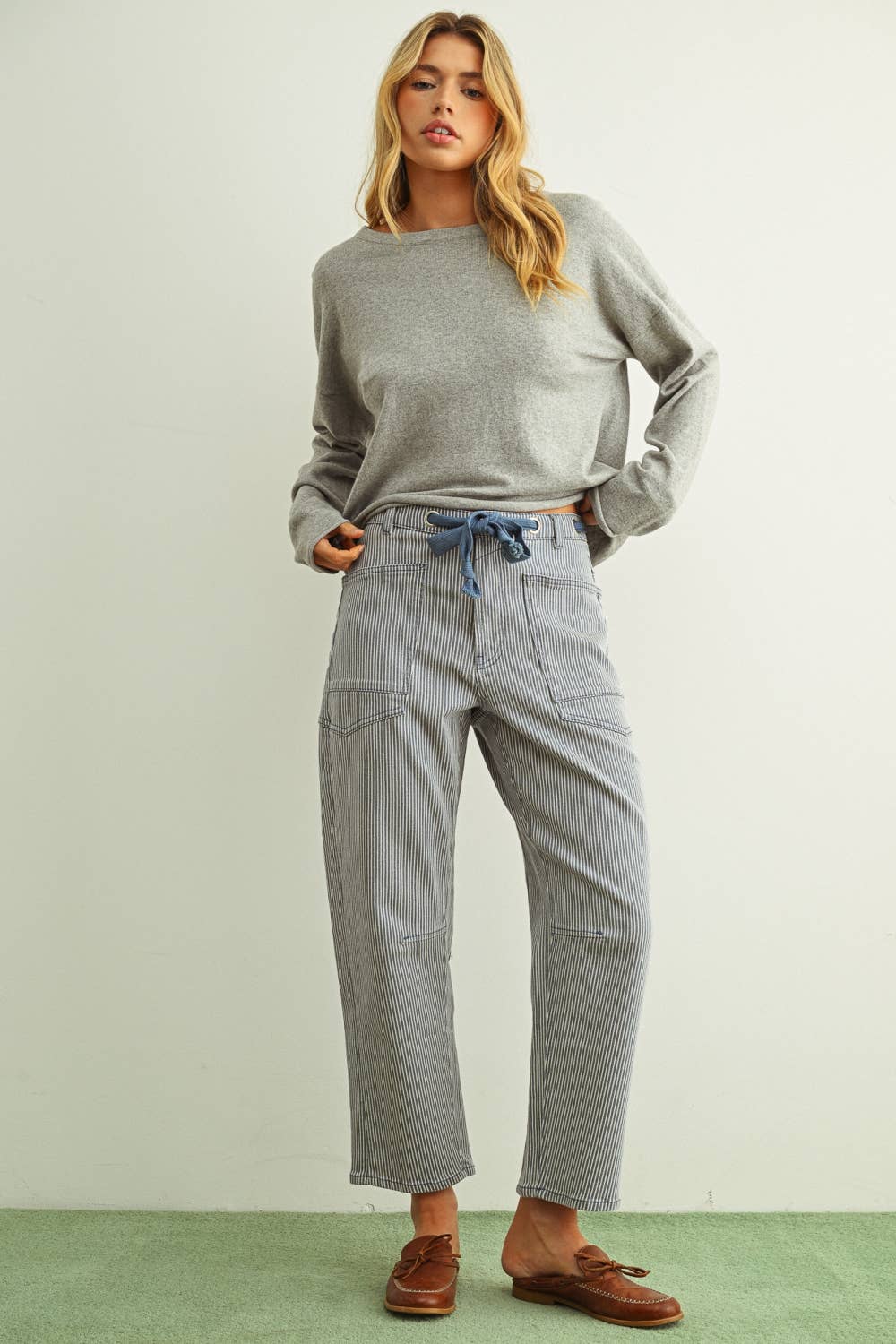 STRIPED BARREL PANTS with BELT