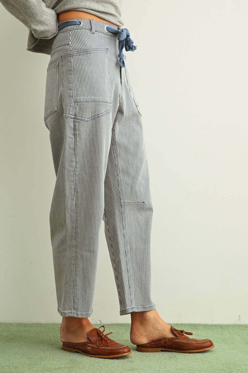 STRIPED BARREL PANTS with BELT