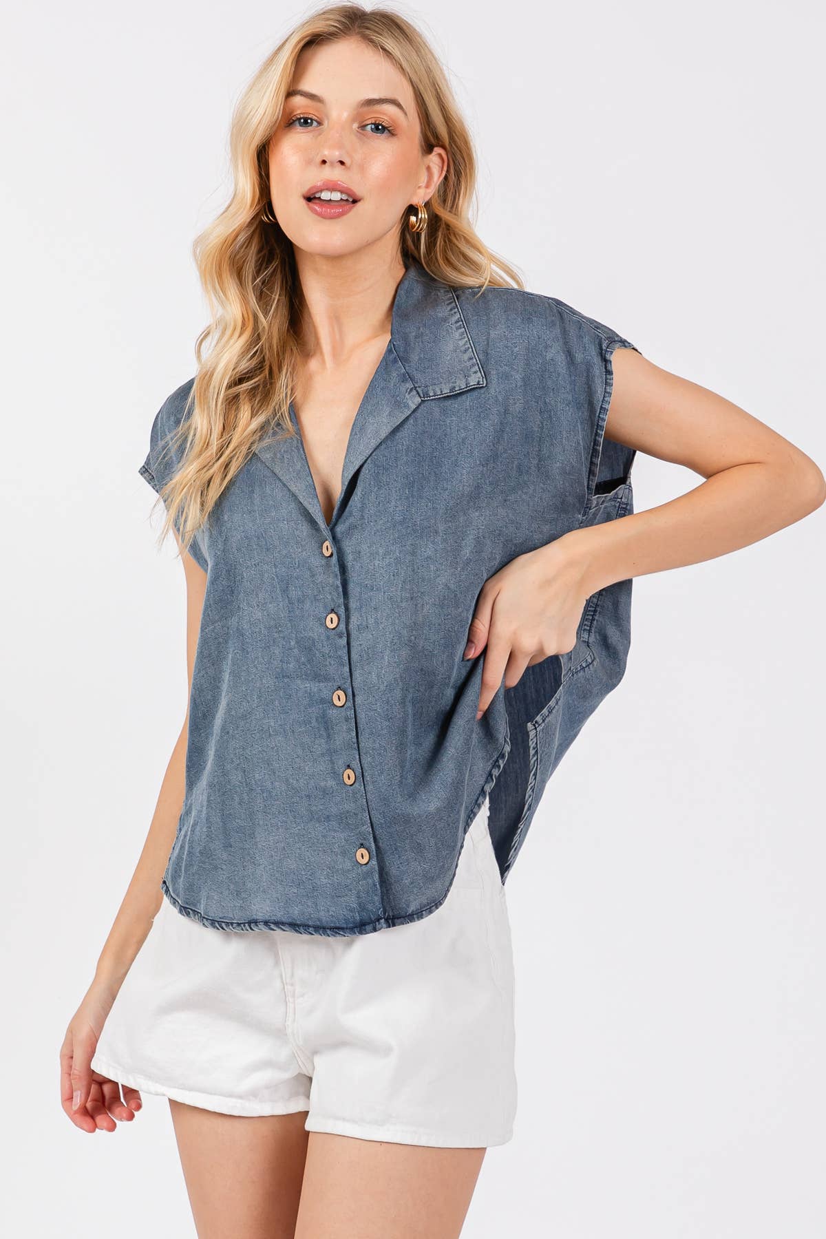 Collared Button Down Sleeveless Top