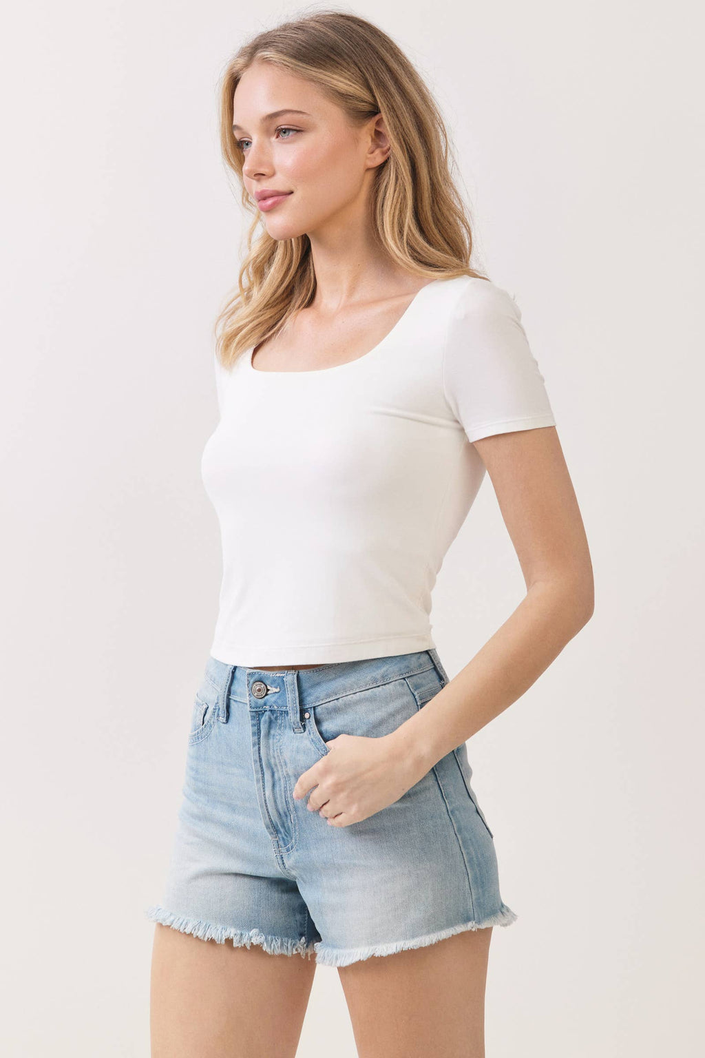 SHORT SLEEVE CROP TOP-T