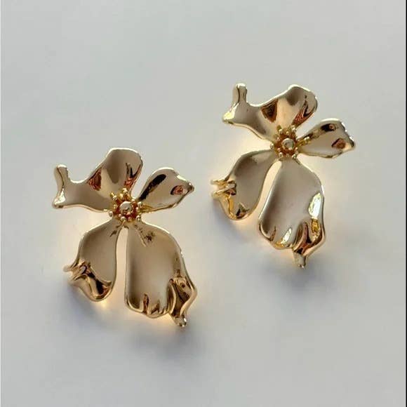 Radia Flower Earrings