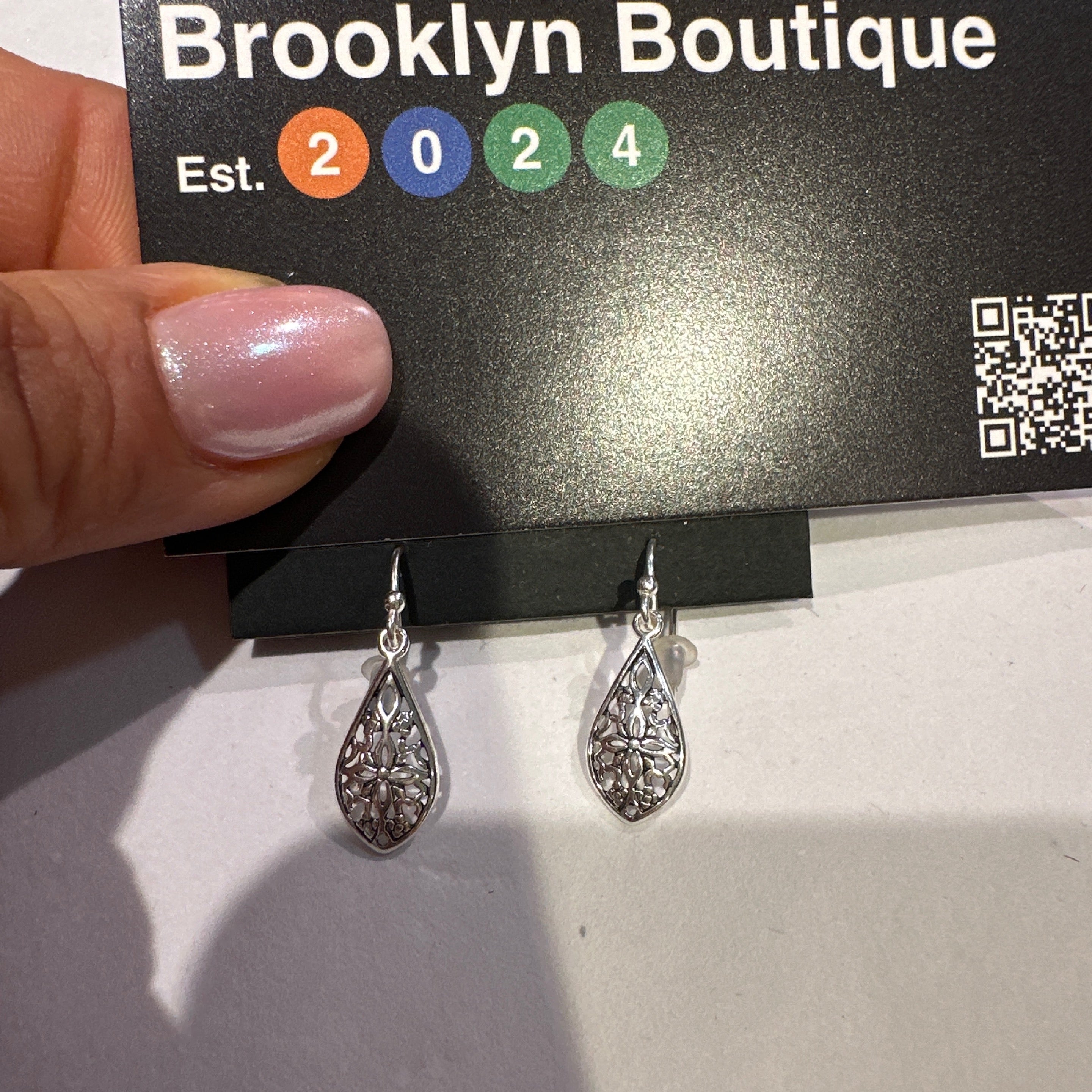 SS tear drop earrings