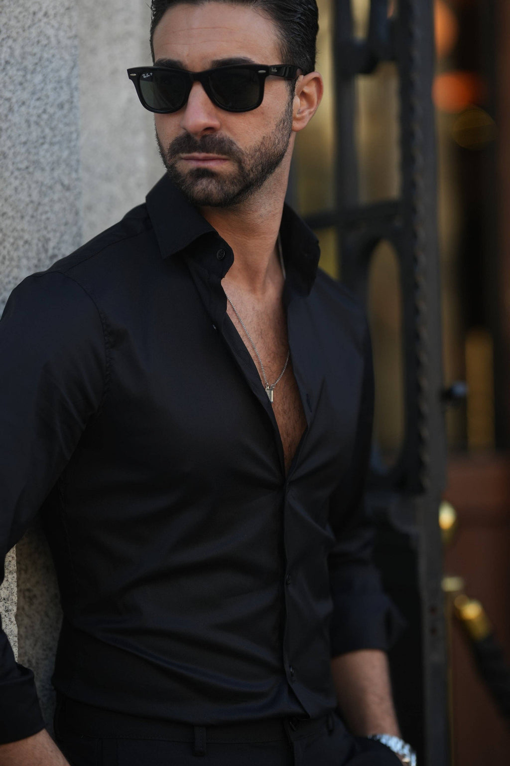 ELASTIC SLIM-FIT SHIRT